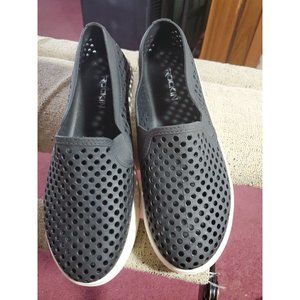 ROCKIN Black And White Slip On Loafers Size 35 (US 5.5) NWT